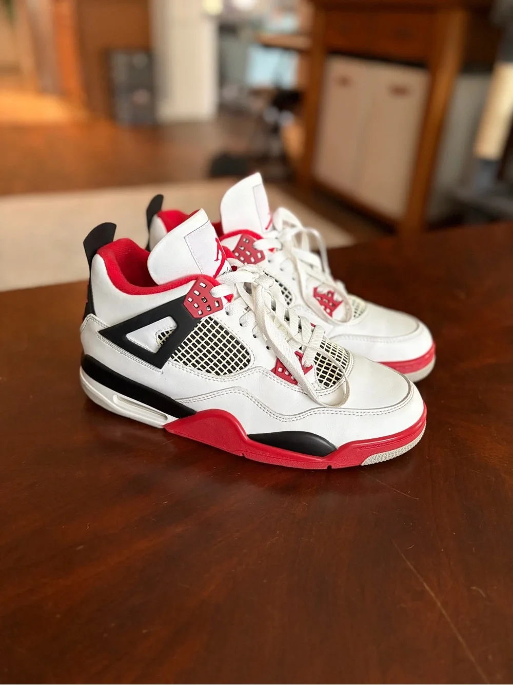 Jordan 4 Fire Red (2020)